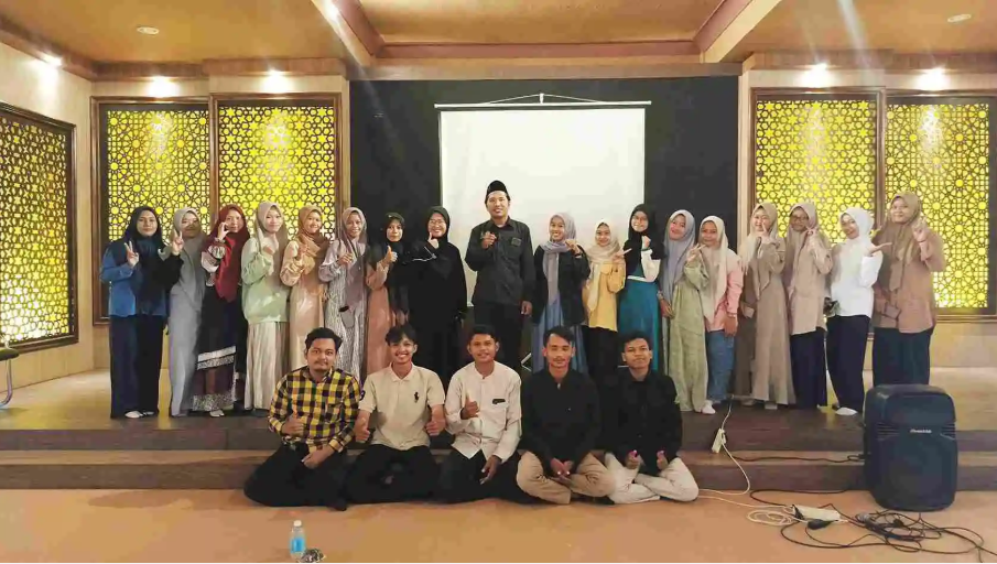 Inspirasi PLASTIK, Tingkatkan Kepercayaan Diri Mahasiswa PAI UNU Pasuruan dalam Menulis Sekaligus Dakwah